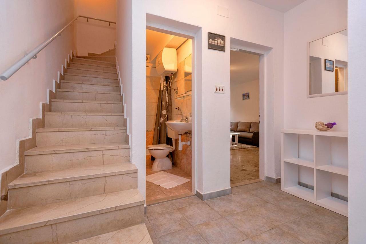 Apartment Mediteran Стари Град Екстериор снимка