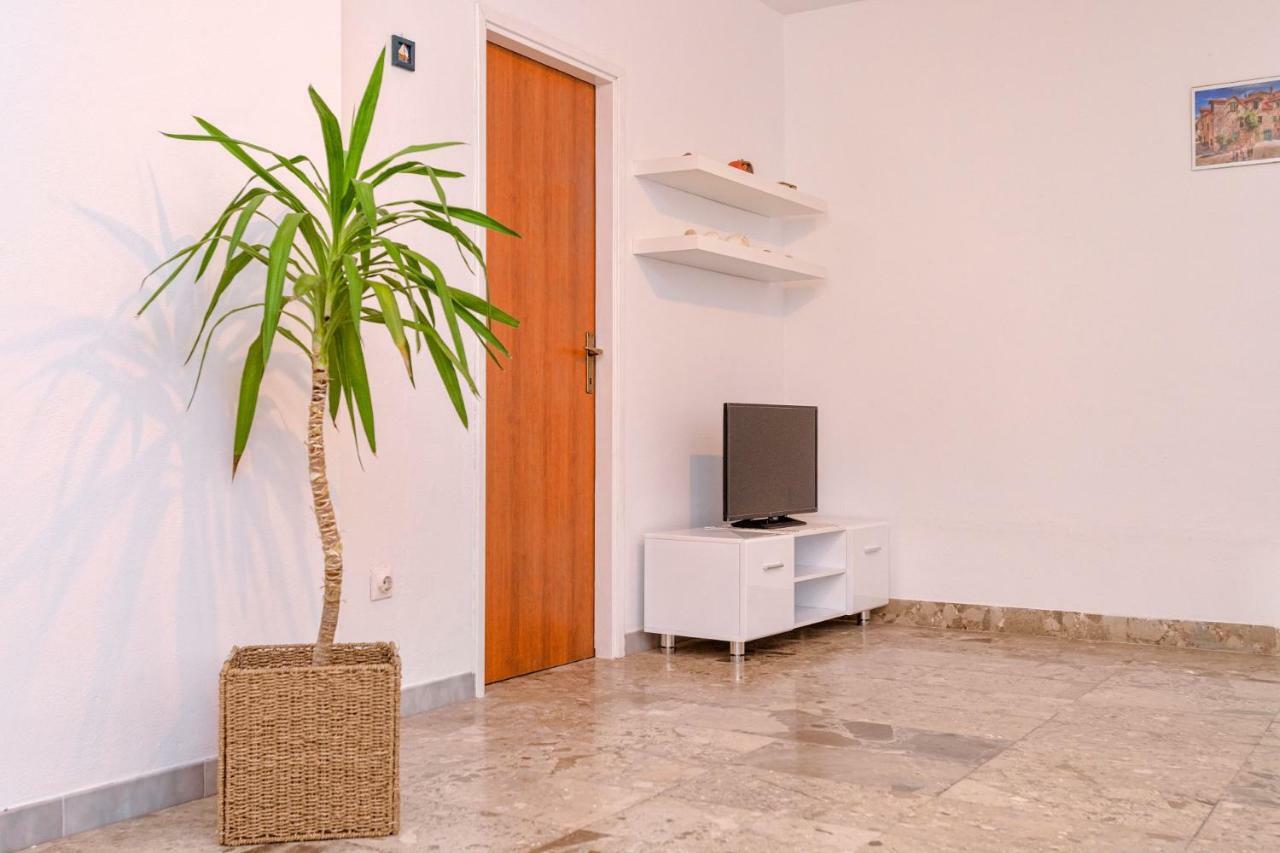 Apartment Mediteran Стари Град Екстериор снимка